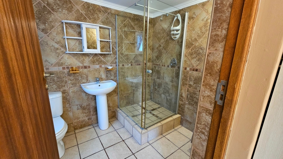 3 Bedroom Property for Sale in Avonddans Western Cape